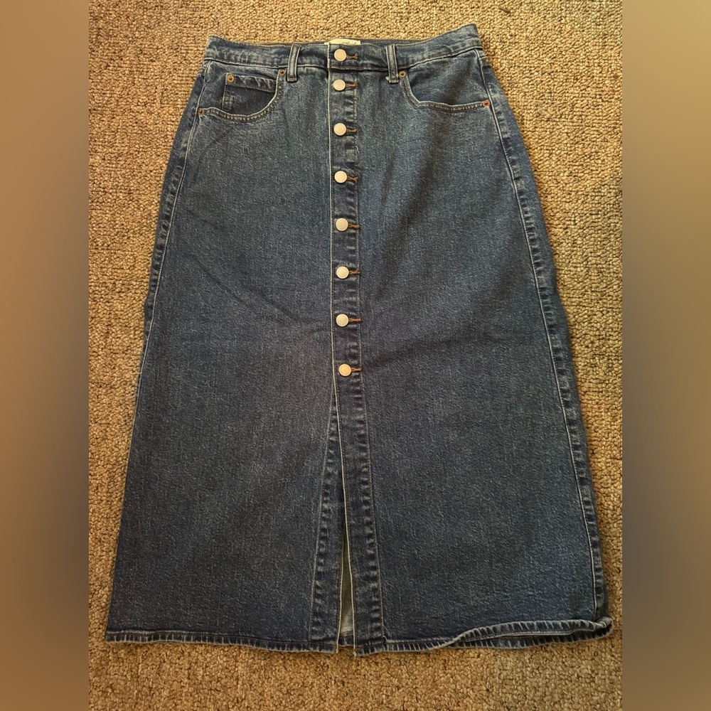 Universal Thread Dark Blue Button-Front Denim Midi Skirt
